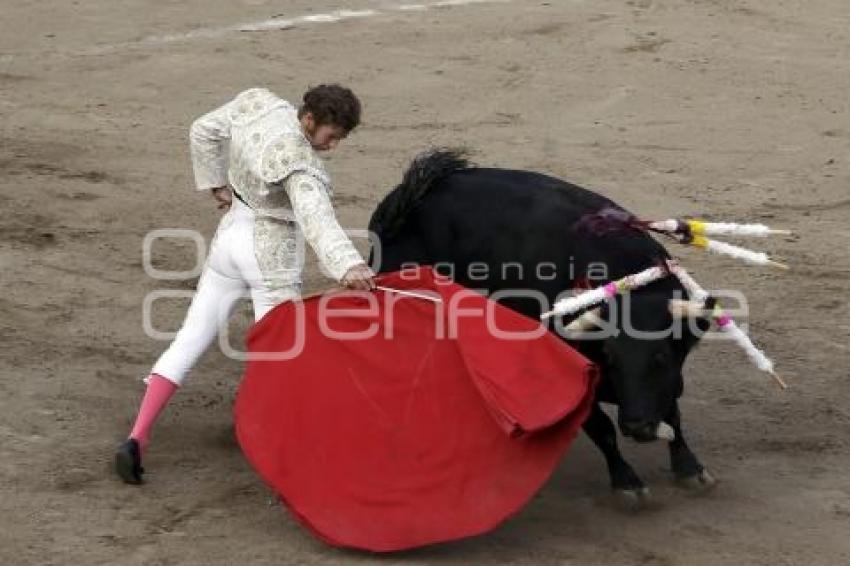 FERIA DE PUEBLA . TOROS