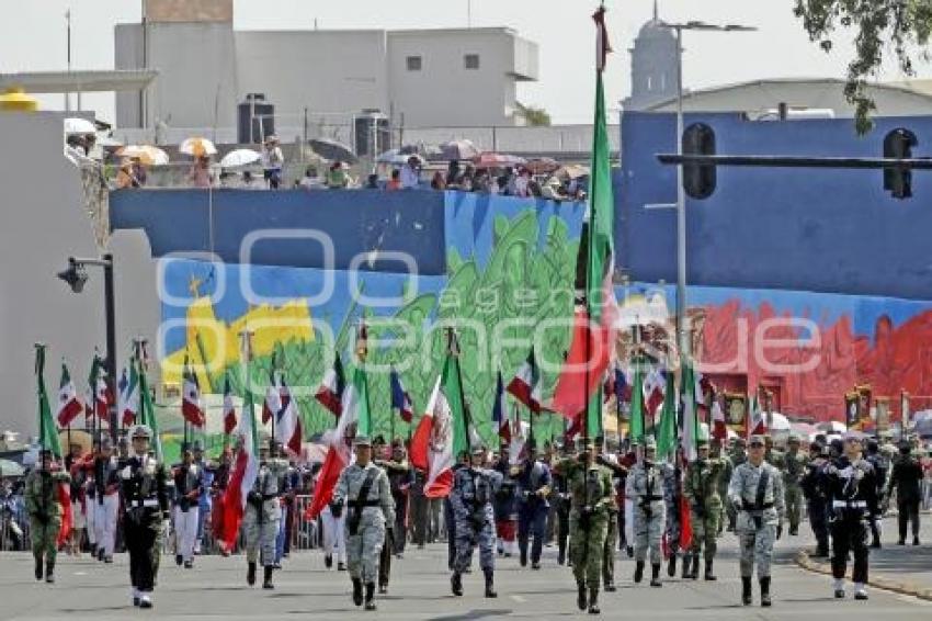 DESFILE 5 DE MAYO