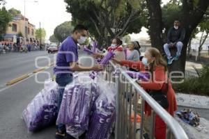 DESFILE 5 DE MAYO . PUBLICIDAD