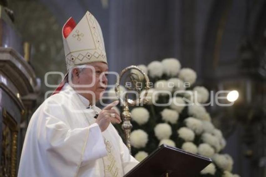 CATEDRAL . MISA