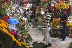 ATLIXCO . VENTA DE FLORES