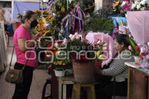 ATLIXCO . VENTA DE FLORES