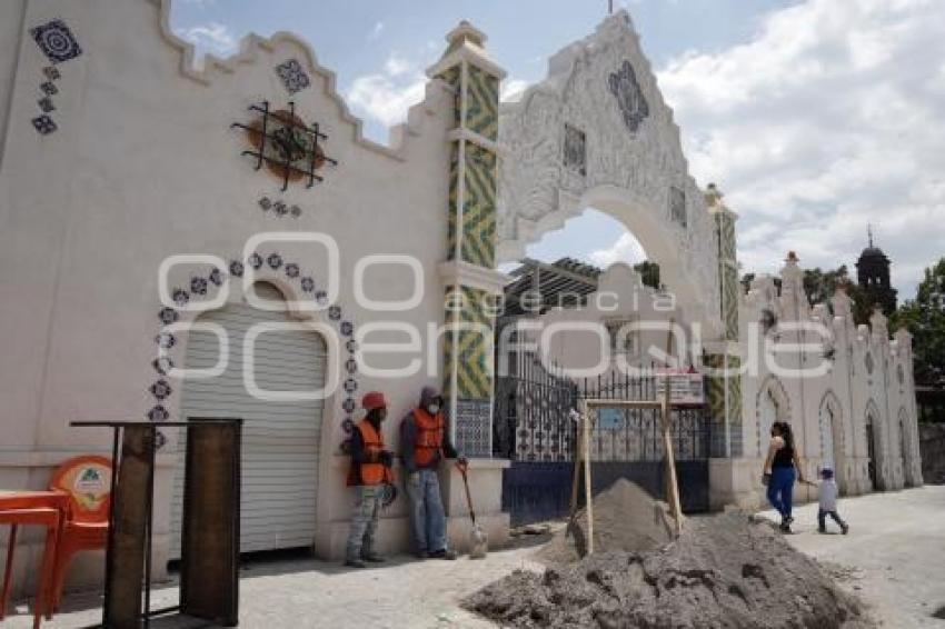 MERCADO DEL ALTO . VESTIGIOS