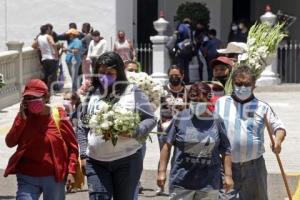 PANTEÓN MUNICIPAL . DÍA DE LAS MADRES