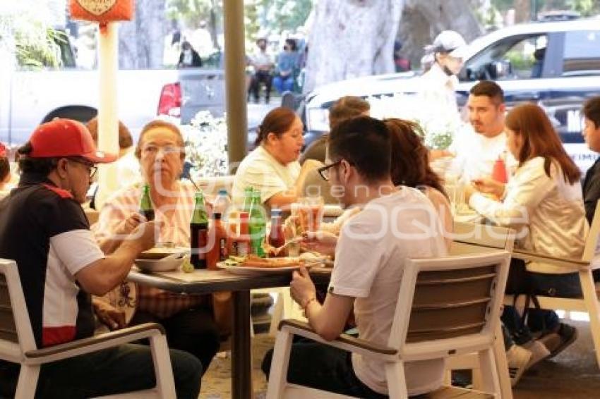 DÍA DE LAS MADRES . RESTAURANTES