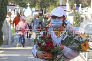 PANTEÓN DÍA DE LA MADRES