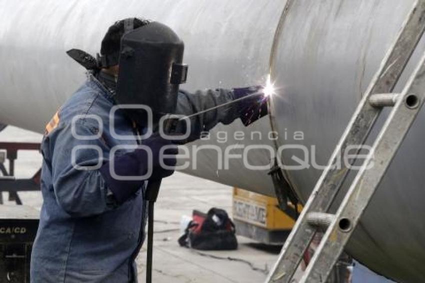 INSTALACIÓN BANDERA MONUMENTAL