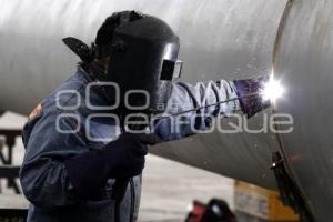 INSTALACIÓN BANDERA MONUMENTAL