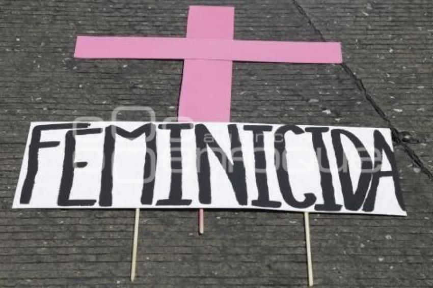 PROTESTA . FEMINICIDIOS