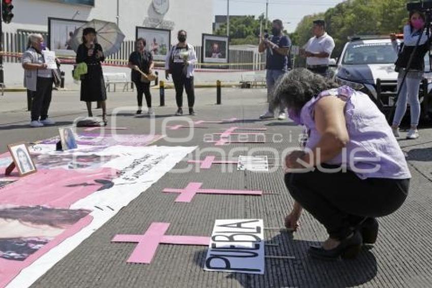 PROTESTA . FEMINICIDIOS