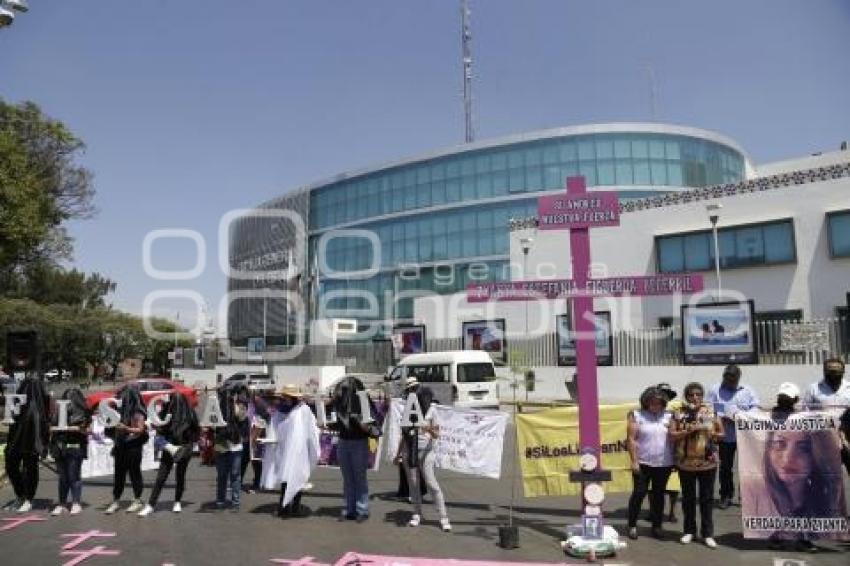 PROTESTA . FEMINICIDIOS