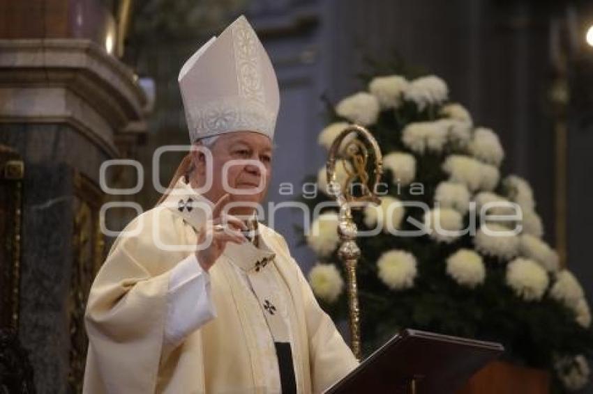 CATEDRAL . MISA