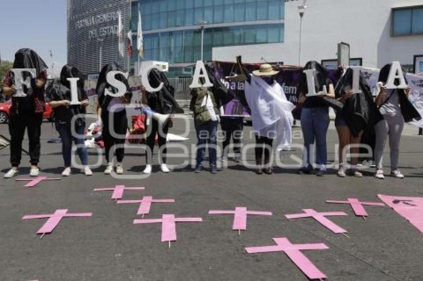 PROTESTA . FEMINICIDIOS