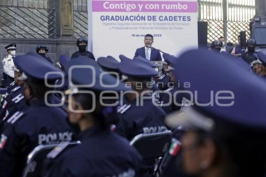 GRADUACIÓN DE CADETES