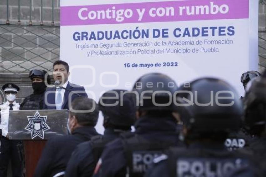 GRADUACIÓN DE CADETES