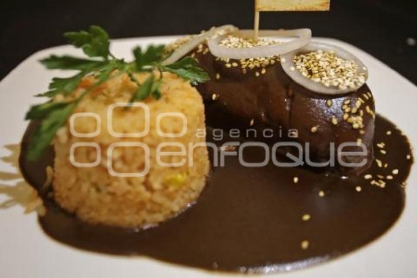 CANIRAC . MOLE POBLANO