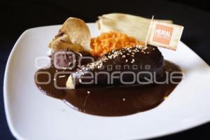 CANIRAC . MOLE POBLANO