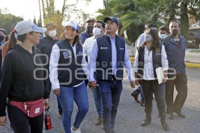 EDMUNDO TLATEHUI . CAMINATA CON RUMBO