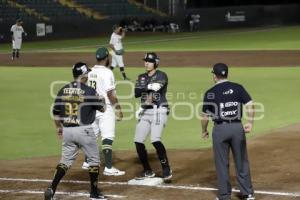 BEISBOL . PERICOS VS LEONES