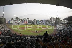 BEISBOL . PERICOS VS LEONES