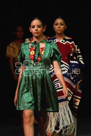 TLAXCALA . PASARELA TEXTIL