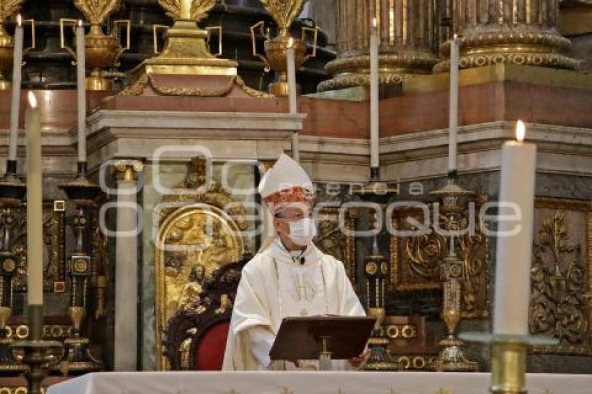 CATEDRAL . MISA