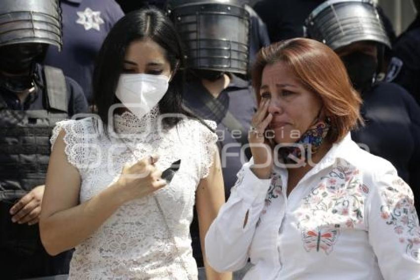 MANIFESTACIÓN . JUSTICIA CECILIA MONZÓN