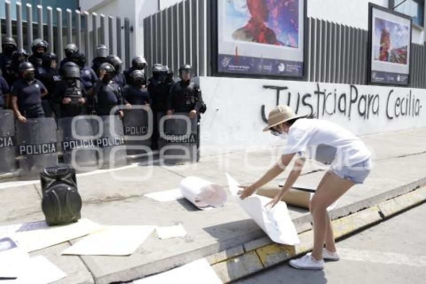 MANIFESTACIÓN . JUSTICIA CECILIA MONZÓN