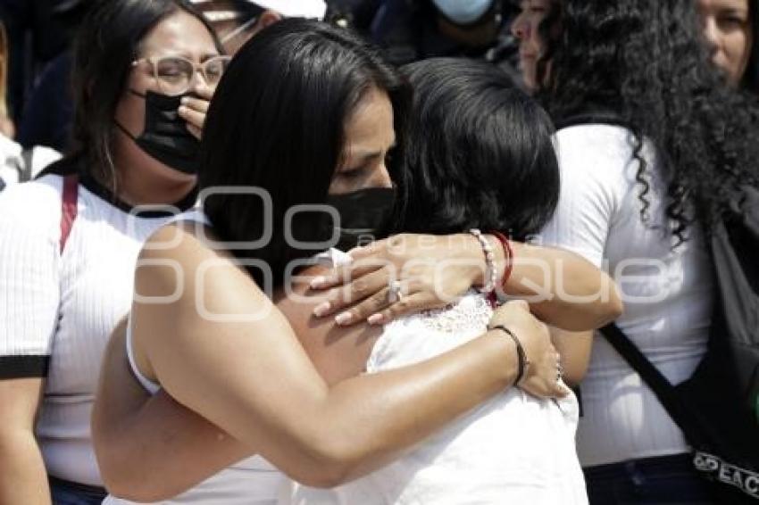 MANIFESTACIÓN . JUSTICIA CECILIA MONZÓN