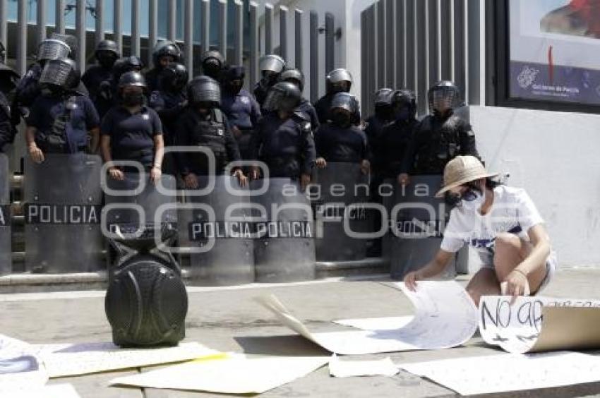 MANIFESTACIÓN .  JUSTICIA CECILIA MONZÓN