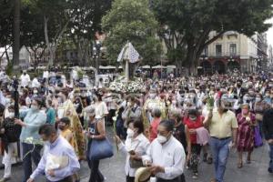 PROCESIÓN . VIRGEN DE LA DEFENSA