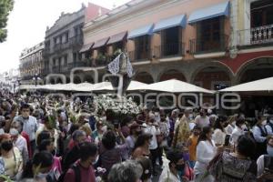 PROCESIÓN . VIRGEN DE LA DEFENSA