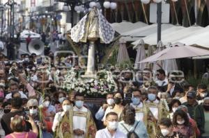 PROCESIÓN . VIRGEN DE LA DEFENSA