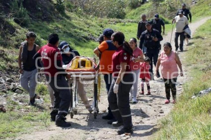 SEGURIDAD . MUJER BARRANCA