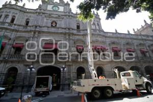 PALACIO MUNICIPAL . MANTENIMIENTO RELOJ