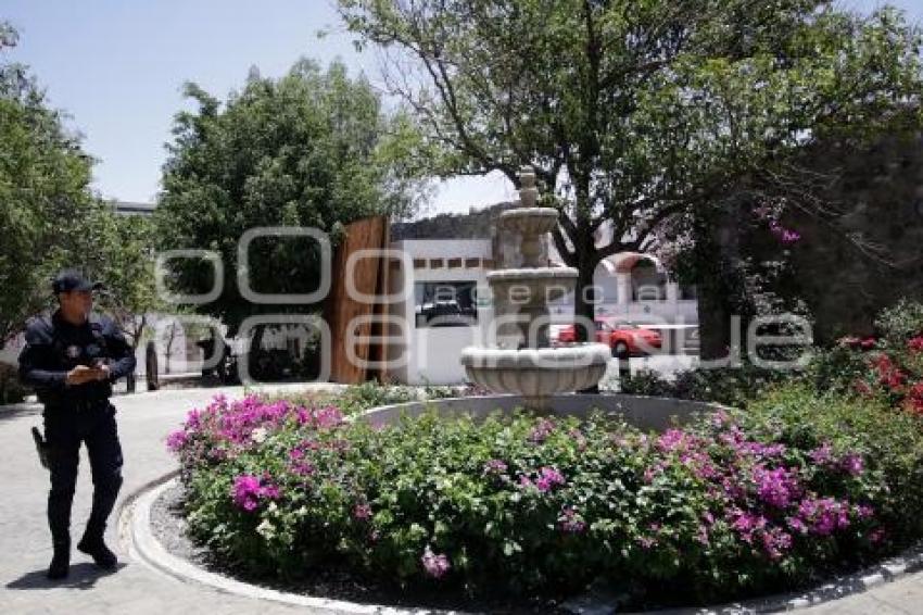 PARQUE CIRINEO . RETIRO DE PUERTAS