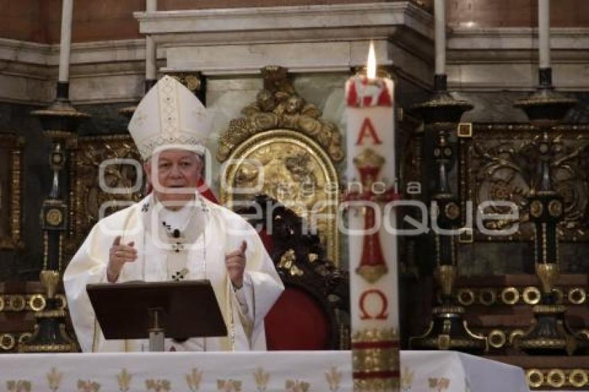 CATEDRAL . MISA