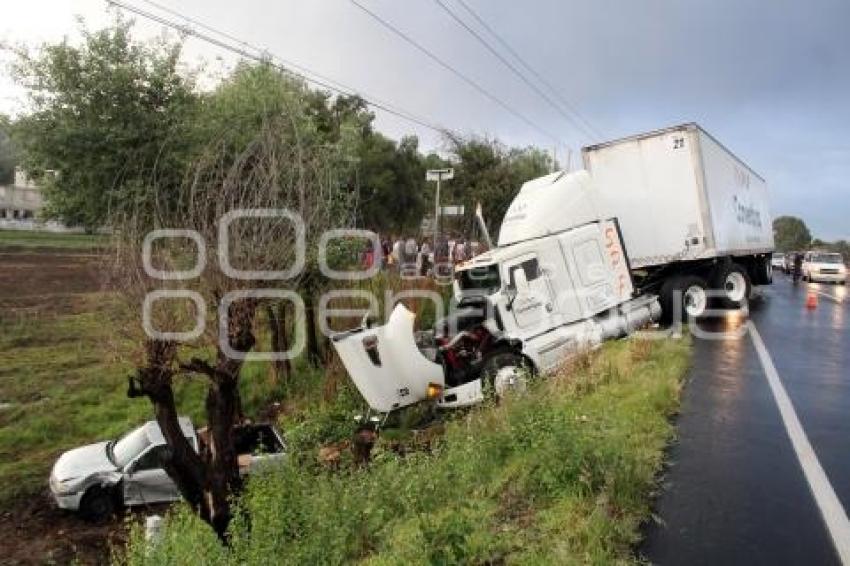 TLAXCALA . ACCIDENTE AUTOMOVILÍSTICO