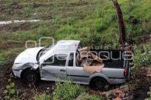 TLAXCALA . ACCIDENTE AUTOMOVILÍSTICO