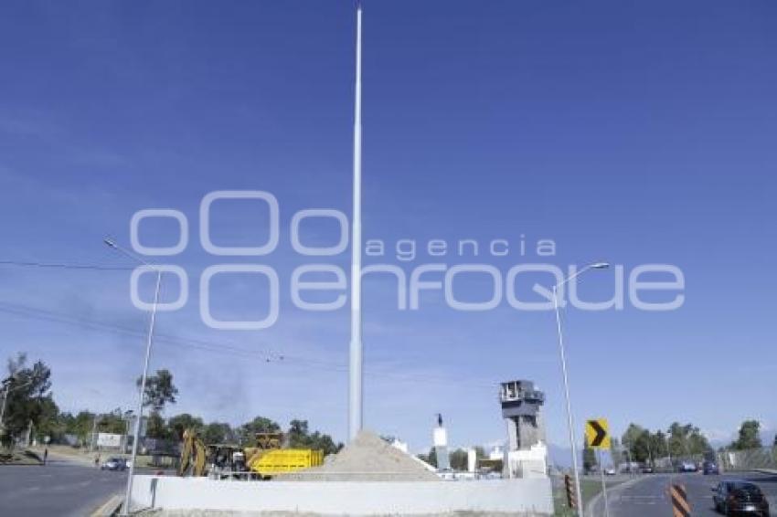 COLOCACIÓN ASTA PARA BANDERA