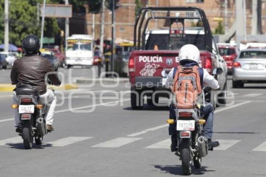 SEGURIDAD . REGULACIÓN DE MOTOCICLETAS 