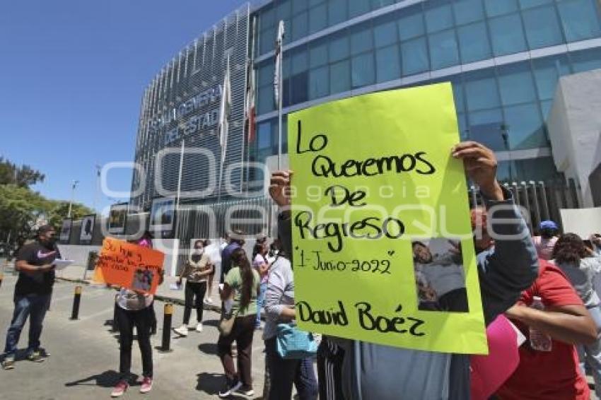 PROTESTA . FAMILIARES DESAPARECIDOS