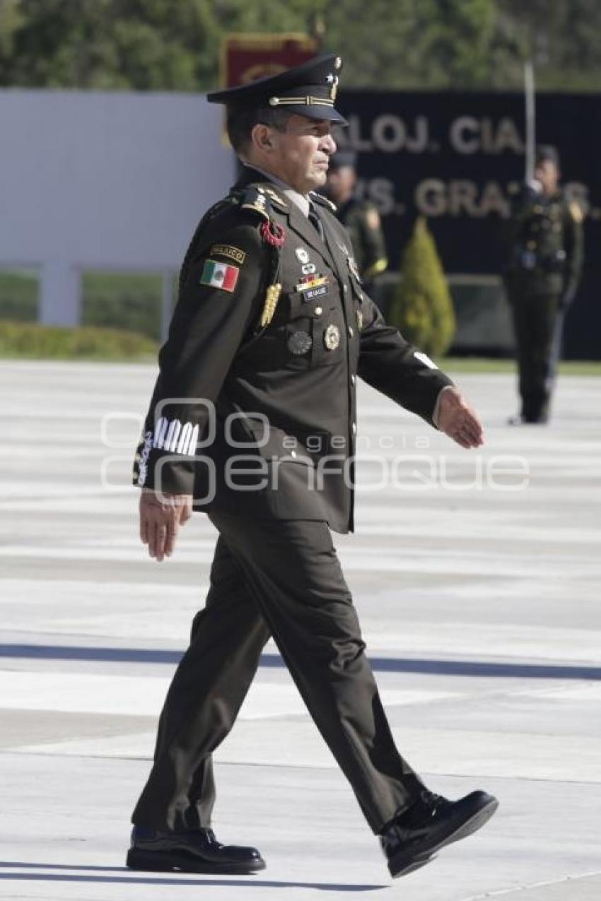 XXV ZONA MILITAR . COMANDANTE