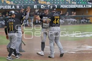 BEISBOL . PERICOS VS RIELEROS