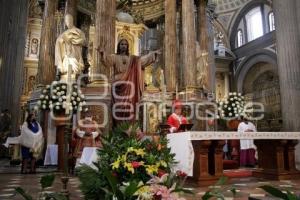 CATEDRAL . MISA