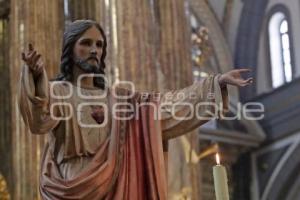 CATEDRAL . MISA