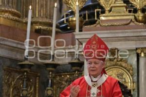 CATEDRAL . MISA