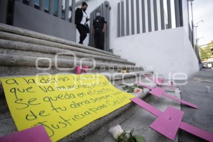 PROTESTA . CECILIA MONZÓN