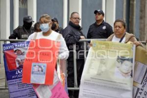 FAMILIARES PAREJA DESAPARECIDA