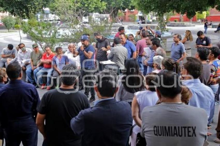 PARQUÍMETROS . VECINOS EL CARMEN